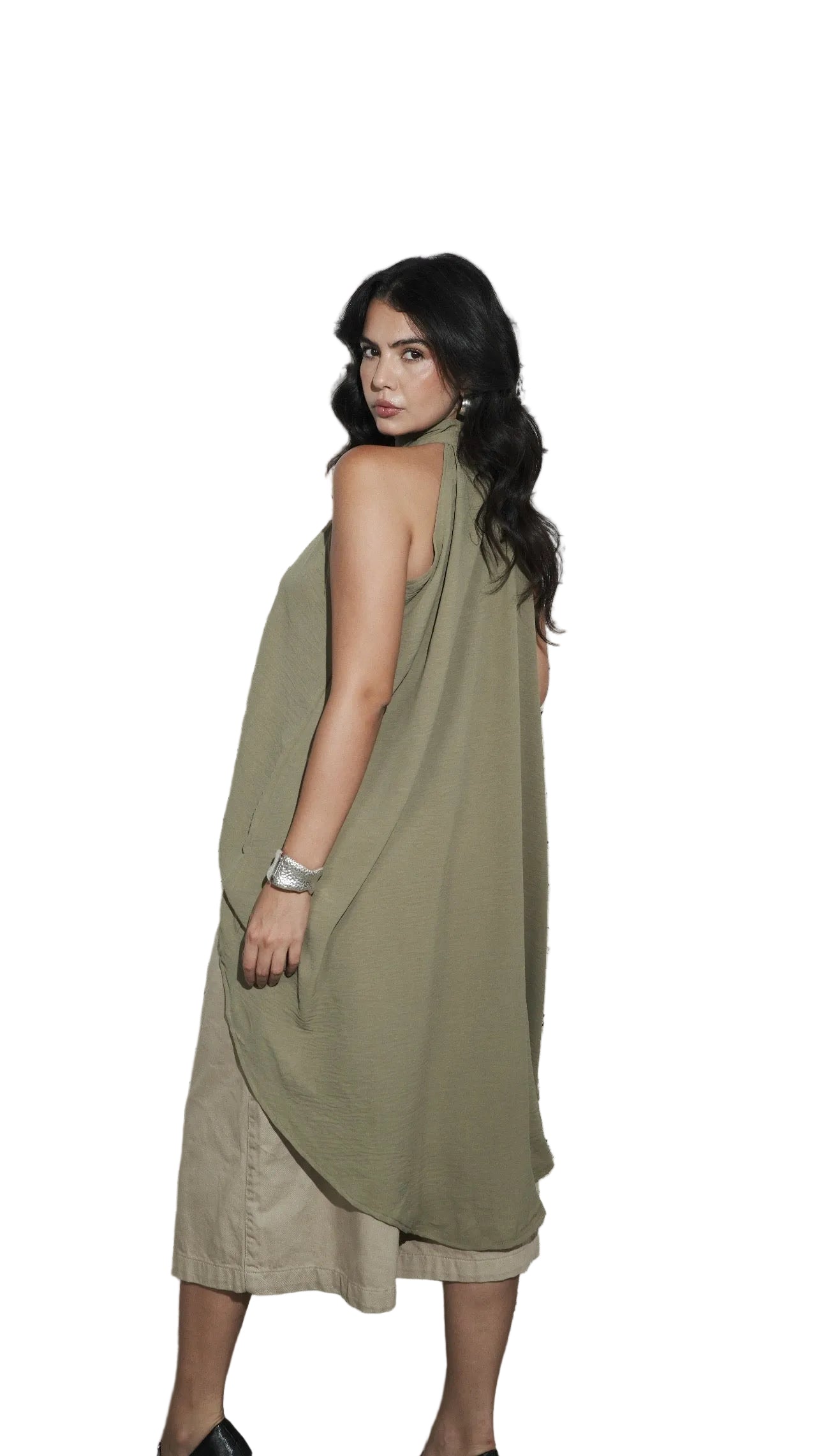 Flow halter top